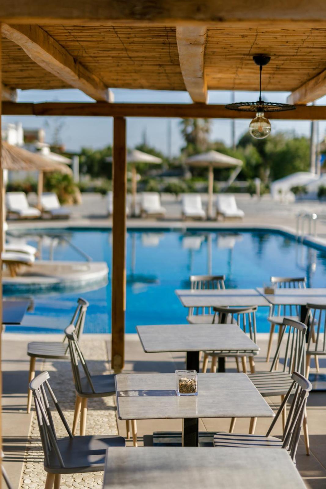 Naxos Finest Hotel & Villas Naxos City Exterior photo