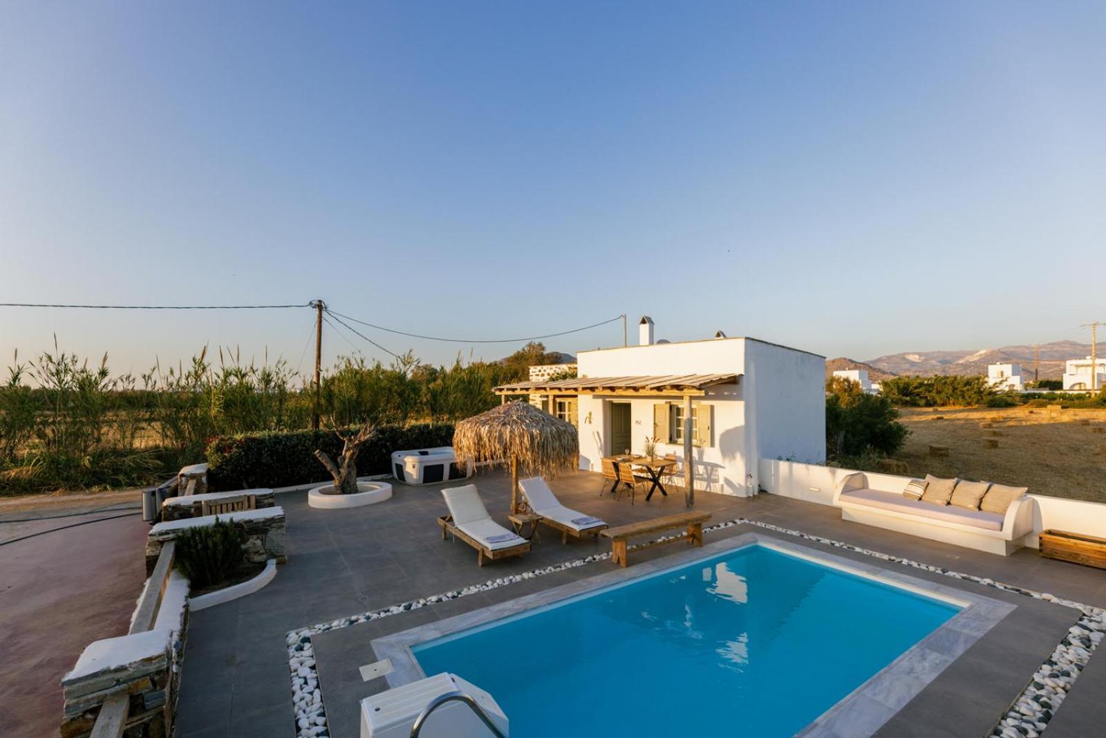 Naxos Finest Hotel & Villas Naxos City Room photo